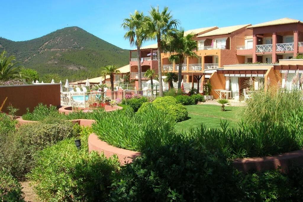 Entre Mer Et Massif Forestier De L'Esterel Théoule-sur-Mer Exterior foto